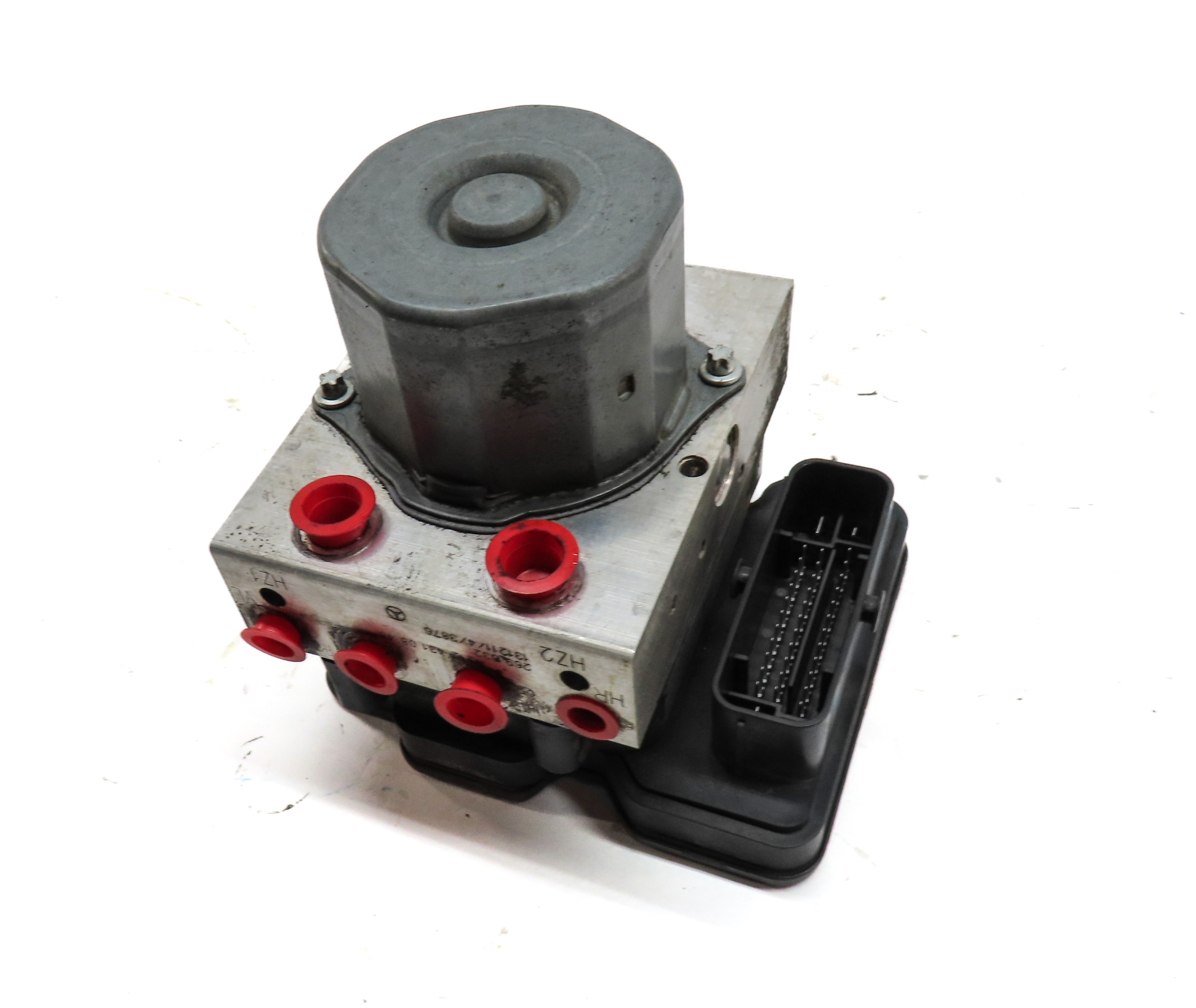 2014 MERCEDES E250 E300 E350 E550 (A207 C207 W207 W212) BRAKE PUMP w/ MODULE — exact item pictured